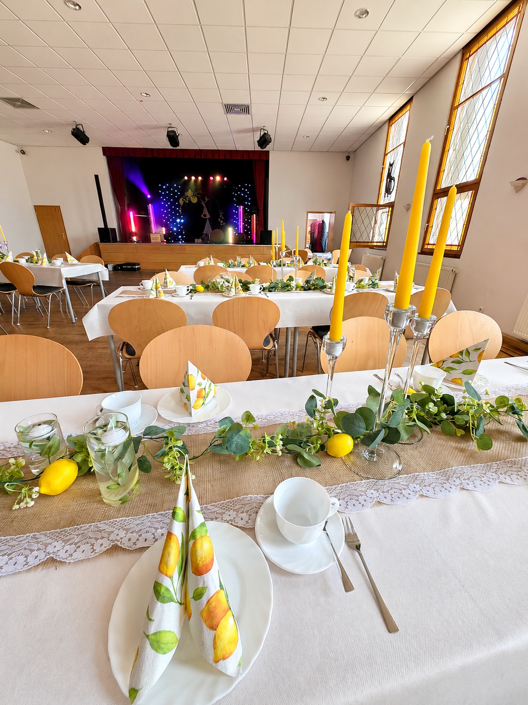 images/Miet-Location/grosser-saal/Katze%20Saal%20gro%202.jpg#joomlaImage://local-images/Miet-Location/grosser-saal/Katze Saal gro 2.jpg?width=1086&height=1448