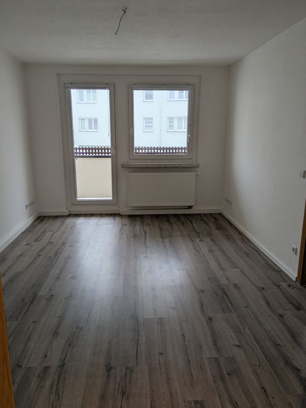 images/vermietung/Aktuelle-Leerwohnungen/3-Raum-Wohnung-August-Bebel-Straße/PXL_20250213_084047631-min.jpg#joomlaImage://local-images/vermietung/Aktuelle-Leerwohnungen/3-Raum-Wohnung-August-Bebel-Straße/PXL_20250213_084047631-min.jpg?width=601&height=800