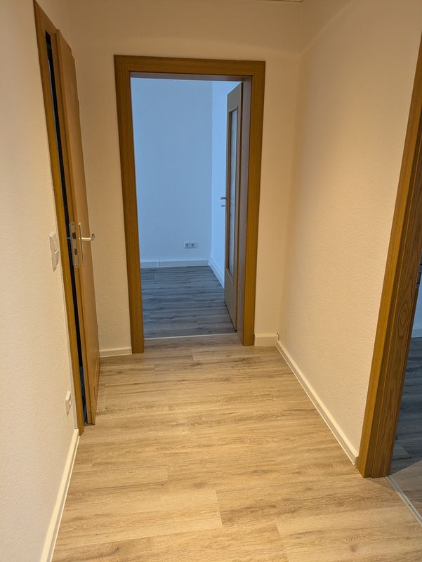 images/vermietung/Aktuelle-Leerwohnungen/3-Raum-Wohnung-August-Bebel-Straße/PXL_20250213_084110776-min.jpg#joomlaImage://local-images/vermietung/Aktuelle-Leerwohnungen/3-Raum-Wohnung-August-Bebel-Straße/PXL_20250213_084110776-min.jpg?width=601&height=800